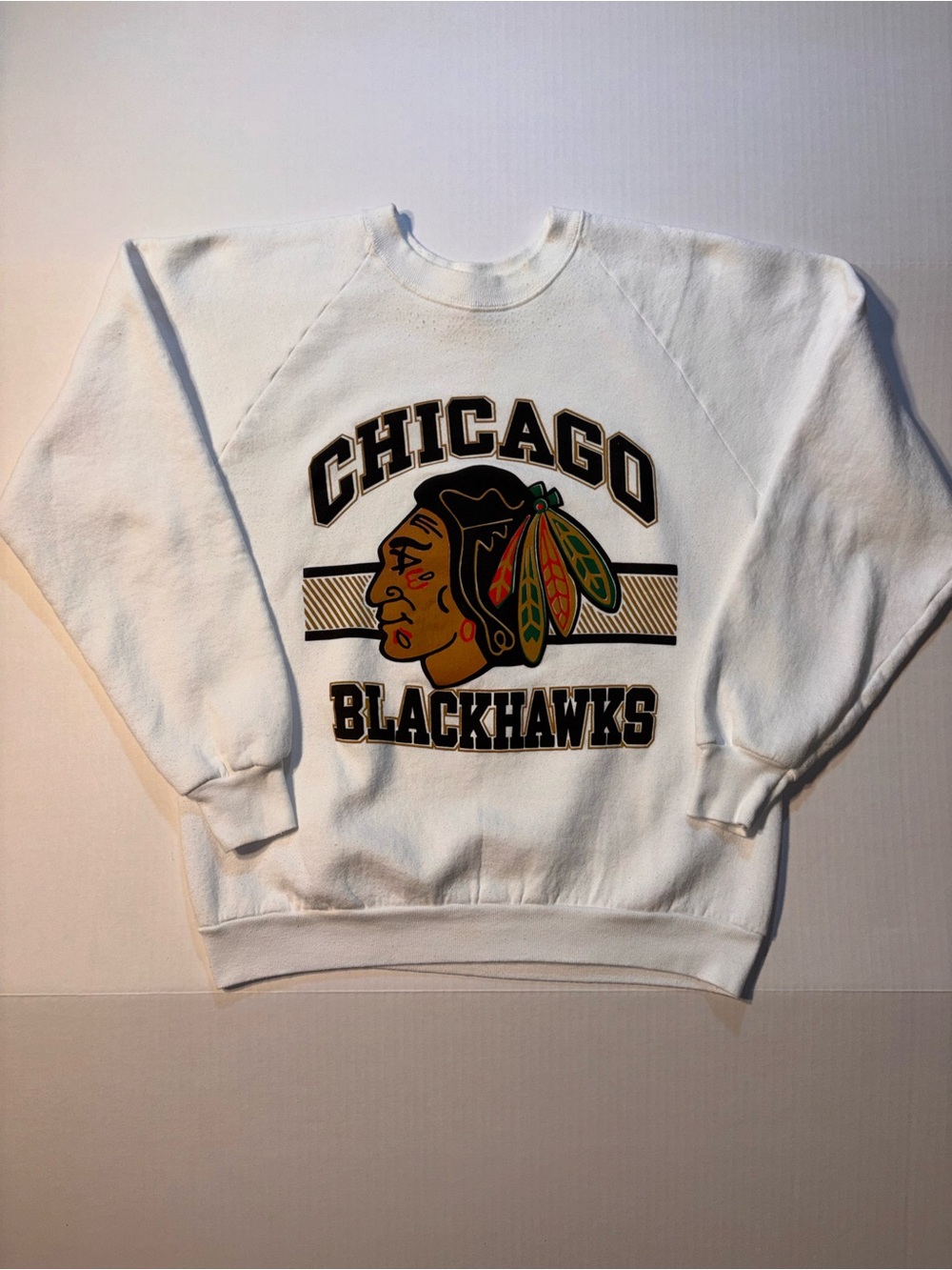Vtg Chicago Blackhawks NHL Hockey 90’s USA Raglan White Crewneck Sweatshirt